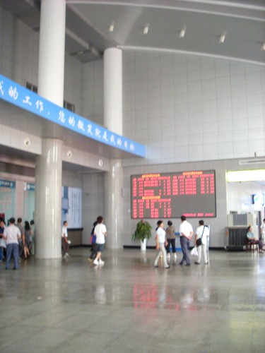 九江火车站如何上庐山